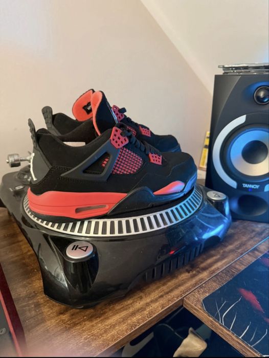 Buty/Sneakers Jordan 4 Red Thunder