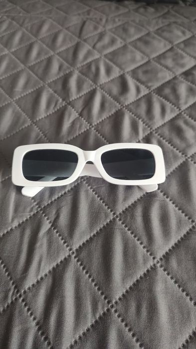 Okulary przeciwsłoneczne prostokątne białe