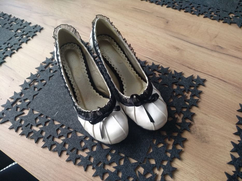 Buty do sypialni burleskowe