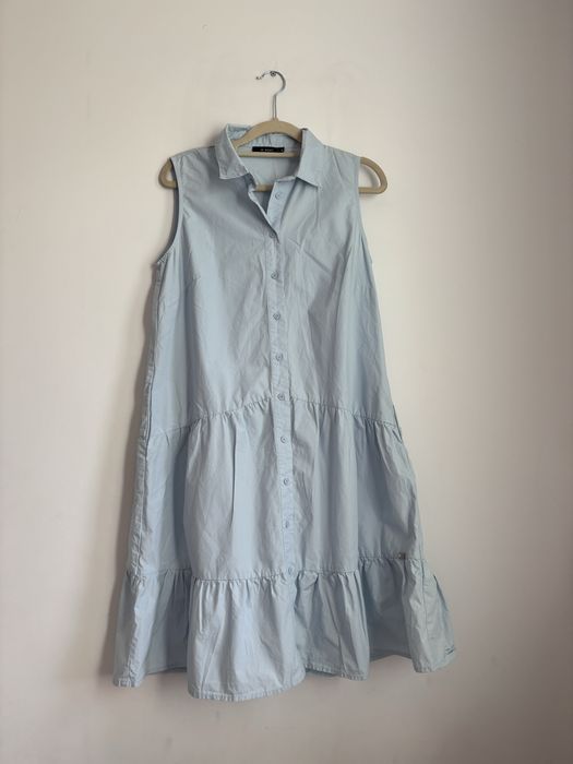 Letnia błękitna baby blue elegancka okolicznościowa sukienka damska Monnari nowa bez metki