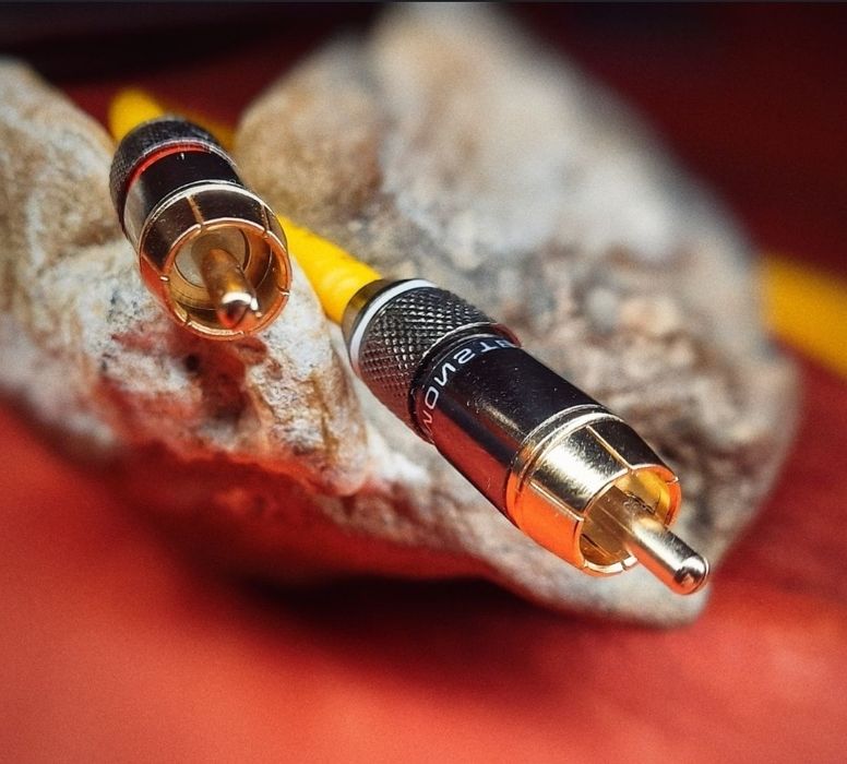 Кабель "Van den HUL" + "Monster-cable" jack