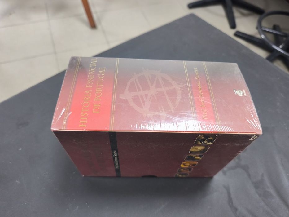 Coleção de dvds com História de Portugal