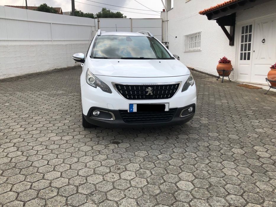 Peugeot 2008 1.5 BlueHDI Style 2019  Full extras — photo 4