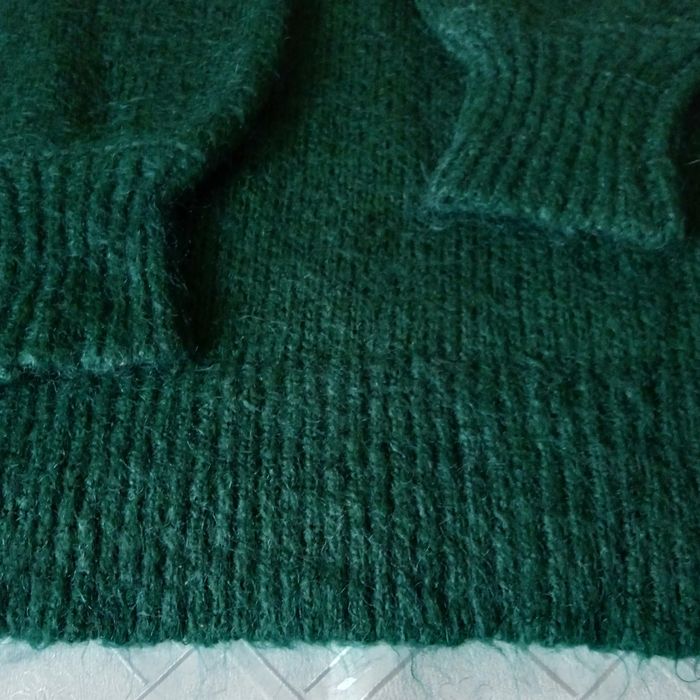 Długi miękki ciepły lekki sweter r M /L