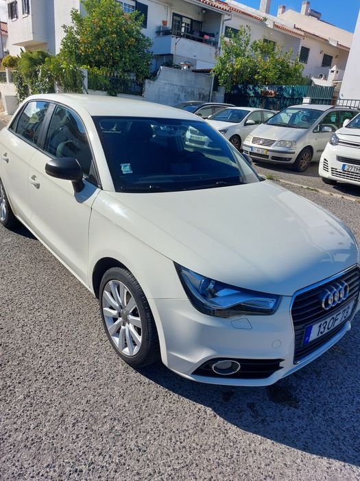Audi A1 1.6 TDI 4 portas