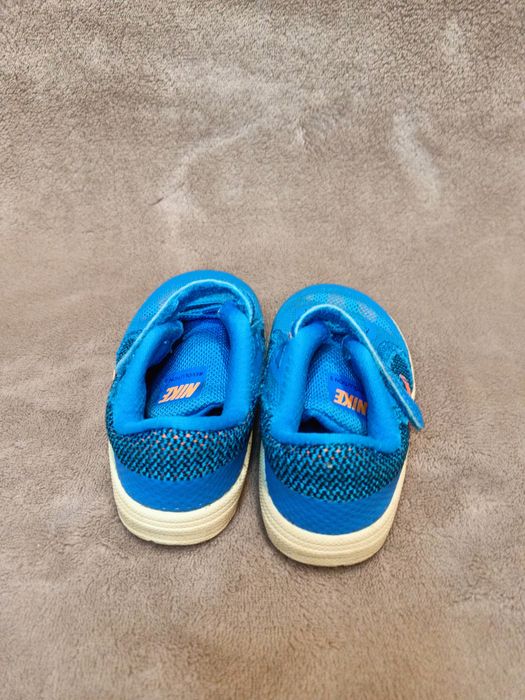 Buty Nike roz 21
