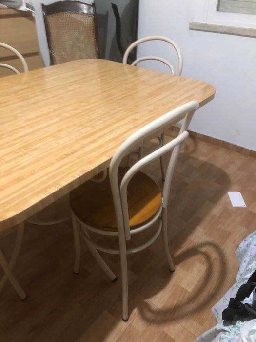 Mesa com 4 Cadeiras64286511433091121