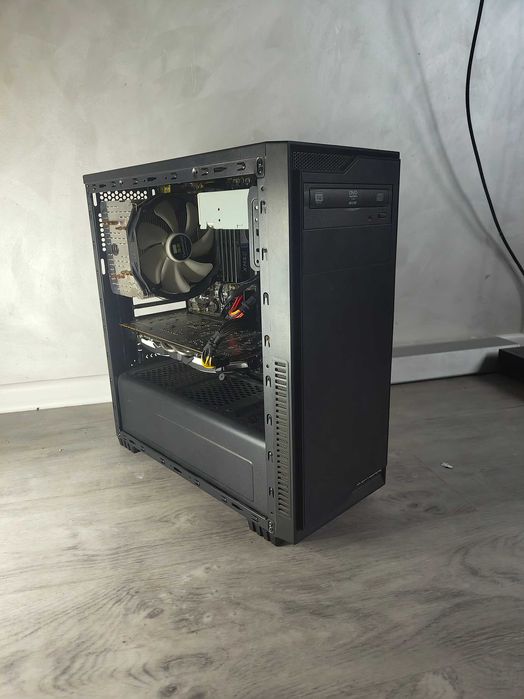 Komputer Intel i7 | GTX 1070 8GB | 16GB RAM | SSD | WiFi