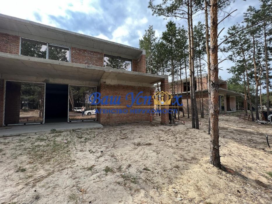 Продажа дома в городке.село Лебедевка .КГ Riviera