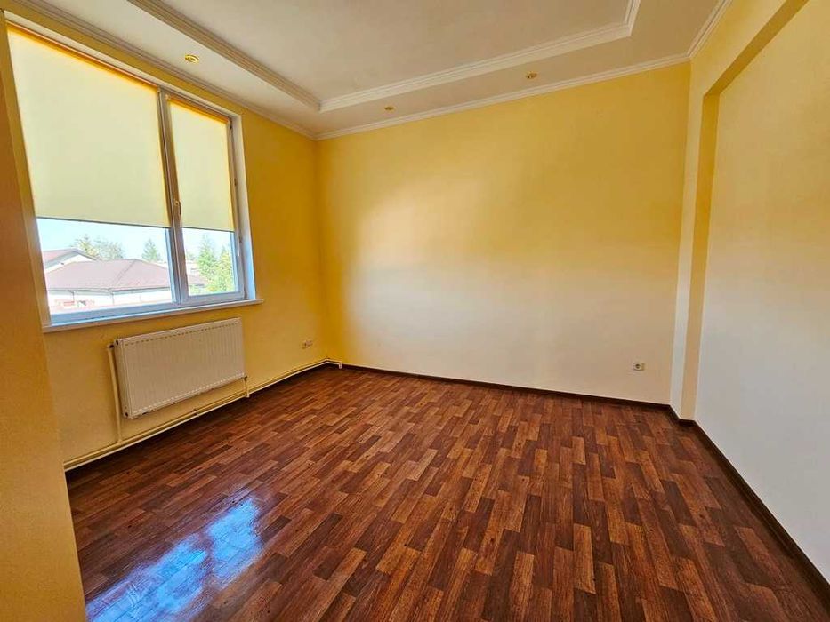 Продається виробничо-офісне приміщення в центральній частині м.Стрий