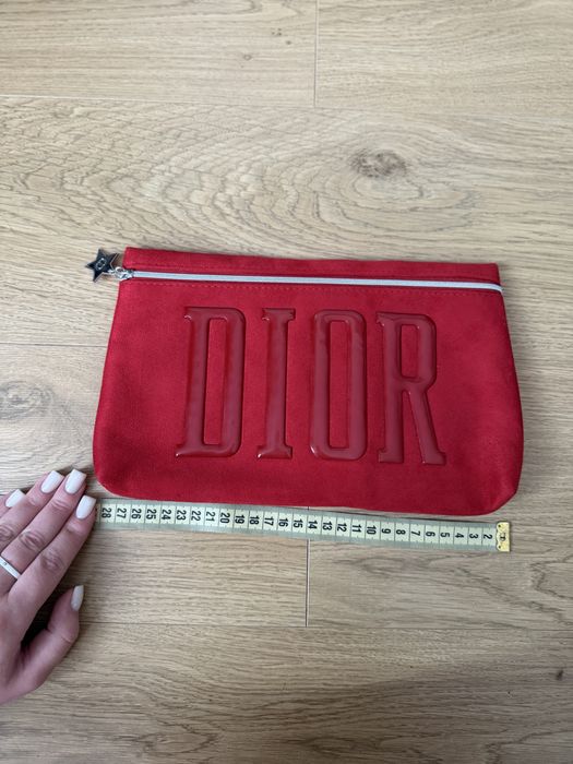 Косметичка  від christian dior