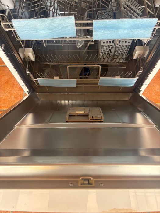 Máquina de Lavar Loiça Nova – 150€