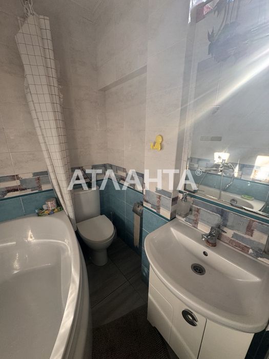 Продаж півособняку в центрі міста