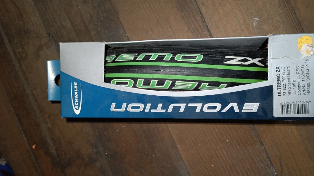 Pneus Schwalbe 700x23