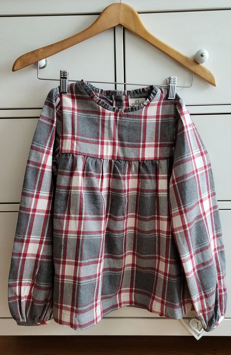 Blusa para criança com padrão xadrez