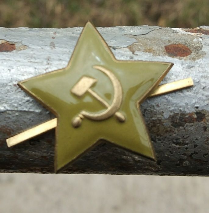 Звезда на фуражку ЗЕЛЁНАЯ эмаль