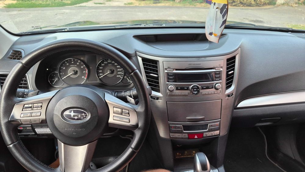 Subaru autback 2011