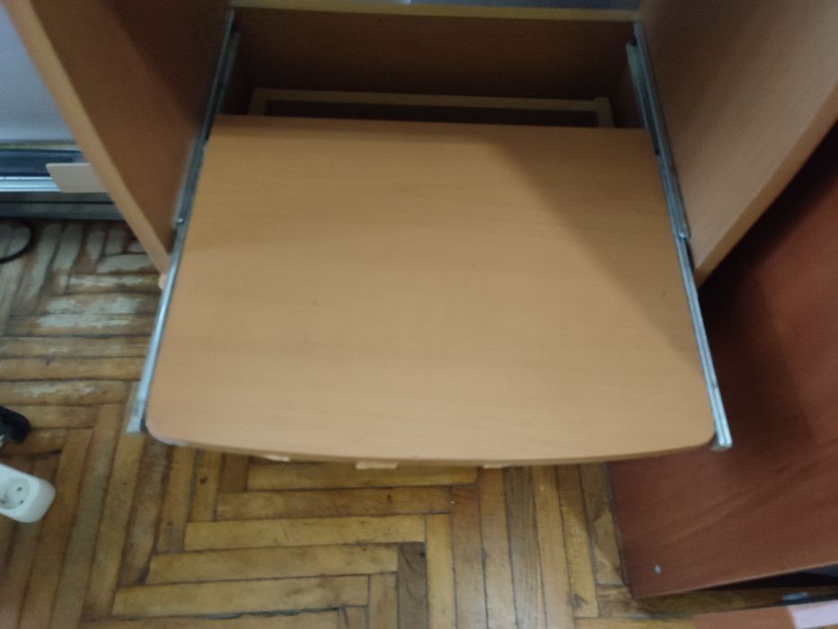 Продам  стіл  для комп'ютера