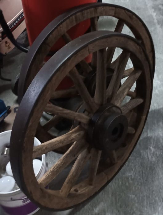 Par de rodas antigas