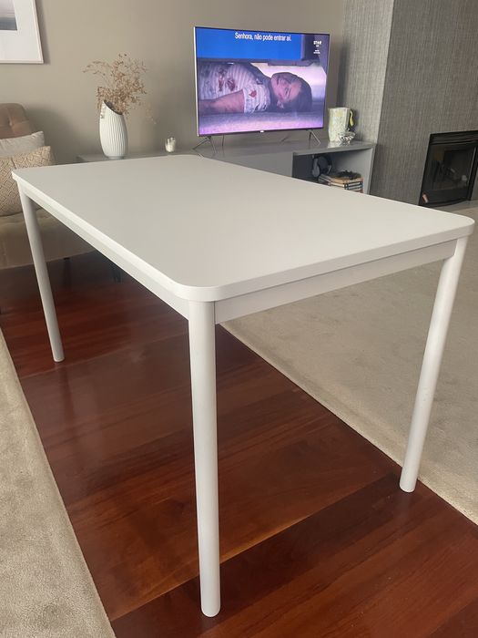 Mesa de cozinha + cadeiras