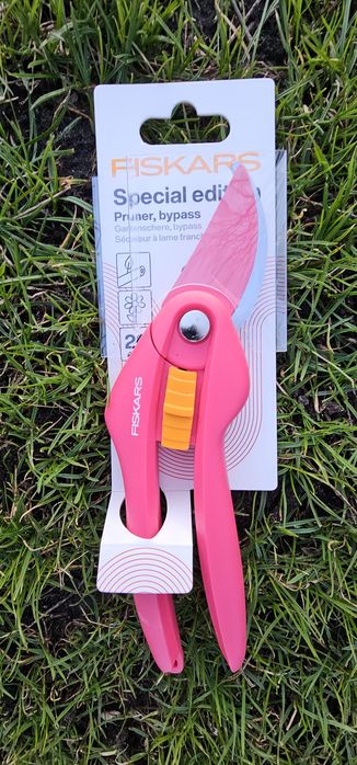 Sekator fiskars nowy
