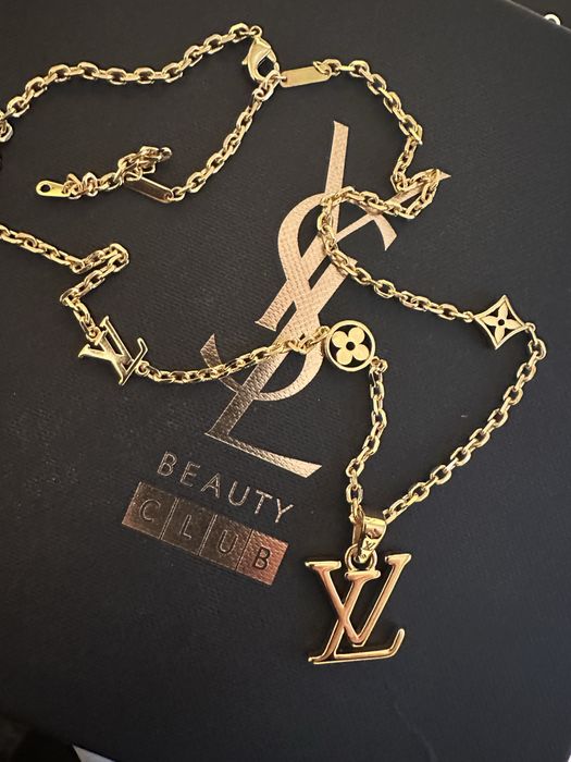 Złoty Naszyjnik z Logo LV