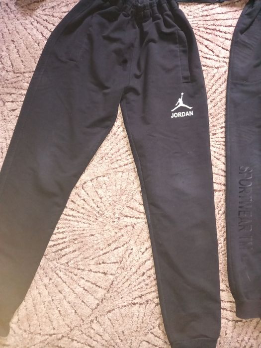 Спортивный костюм на мальчика 8-9 лет