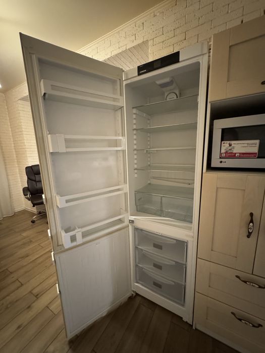 Холодильник Liebherr