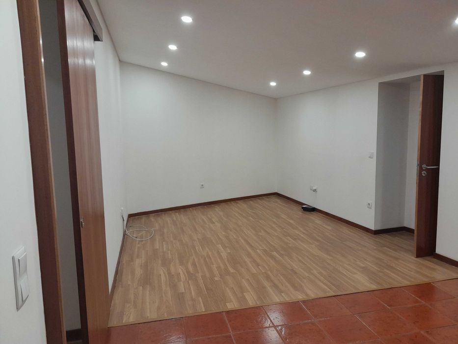 Arrenda-se T2 em Baguim do Monte