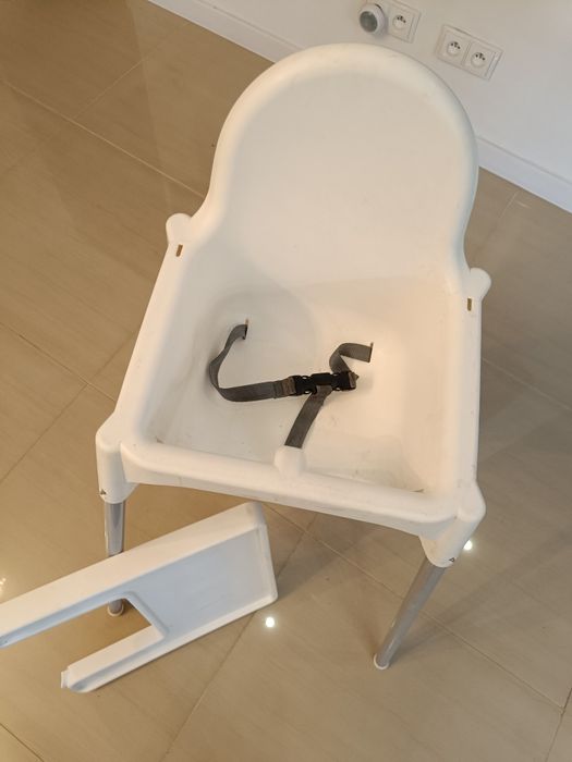 Krzesełko dla dziecka do karmienia