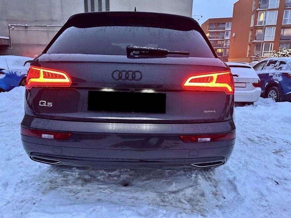 Audi Q5 2020 року