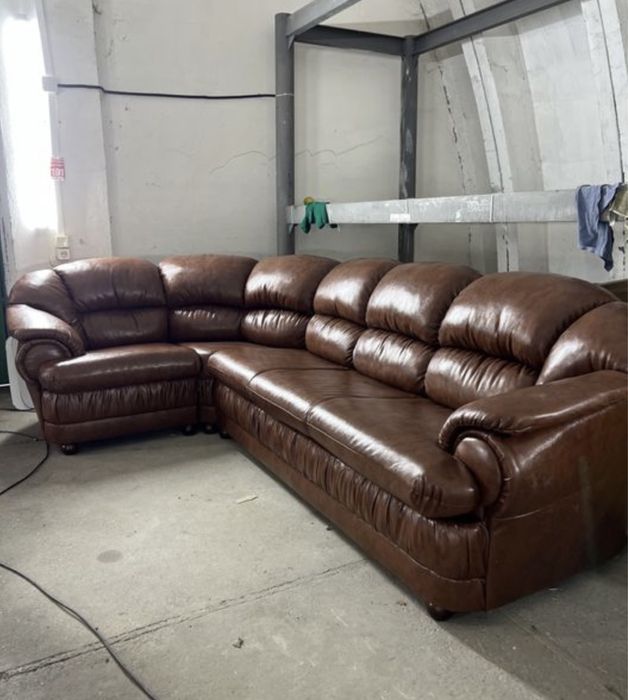 Перетяжка шкіряних меблів