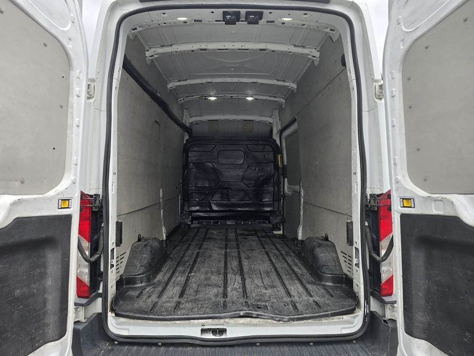 Ford Transit 350 L2H3 Nacional