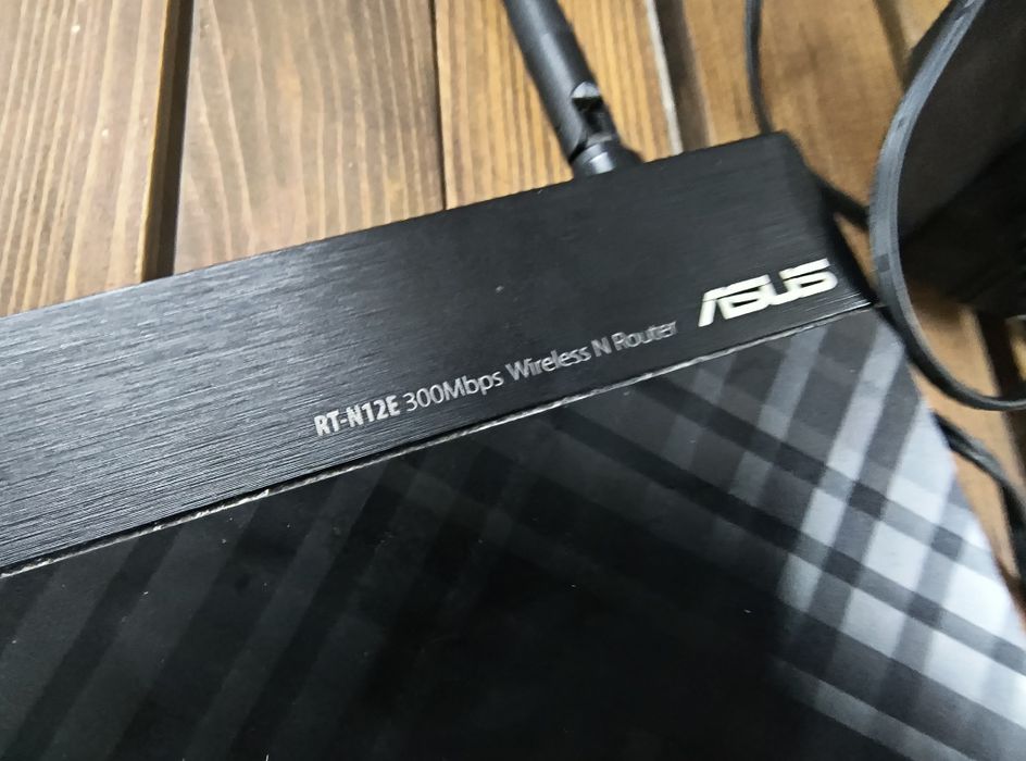 Роутер маршрутизатор Asus rt-n12e