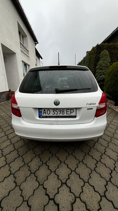 Skoda Fabia Comby 2012 року