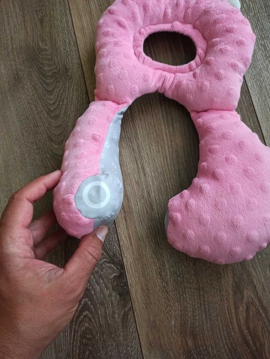 Benbat - Zagłówek, poduszka podtrzumująca głowę dziecka w podróży