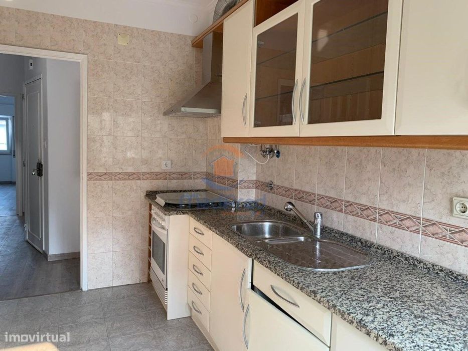 Arrendamento | Apartamento T2 remodelado em Odivelas