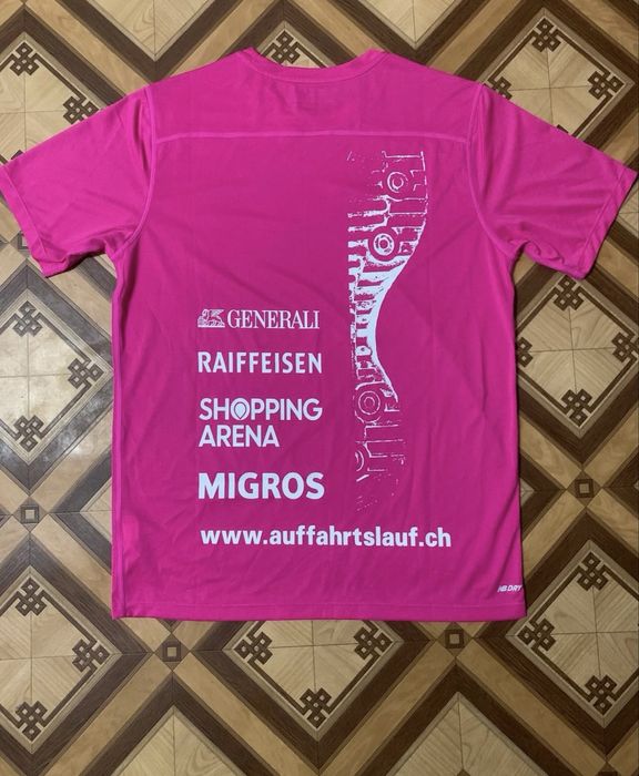 футболка New Balance