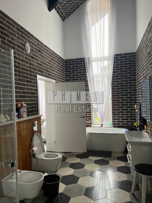 Продажа дома 166 м2 в КМ Стоянка-2 возле г. Ирпень, Бучанский район