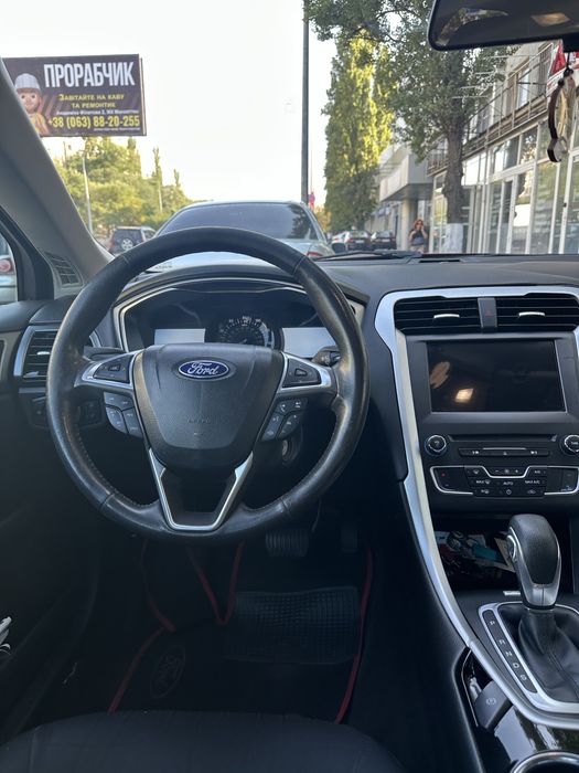 Автомобіль Форд Фьюжн