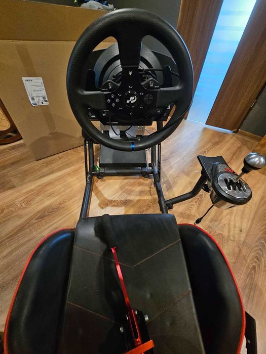 Zestaw SIMRACING PRO – Thrustmaster + Shifter + Kokpit + Fotel Huzaro