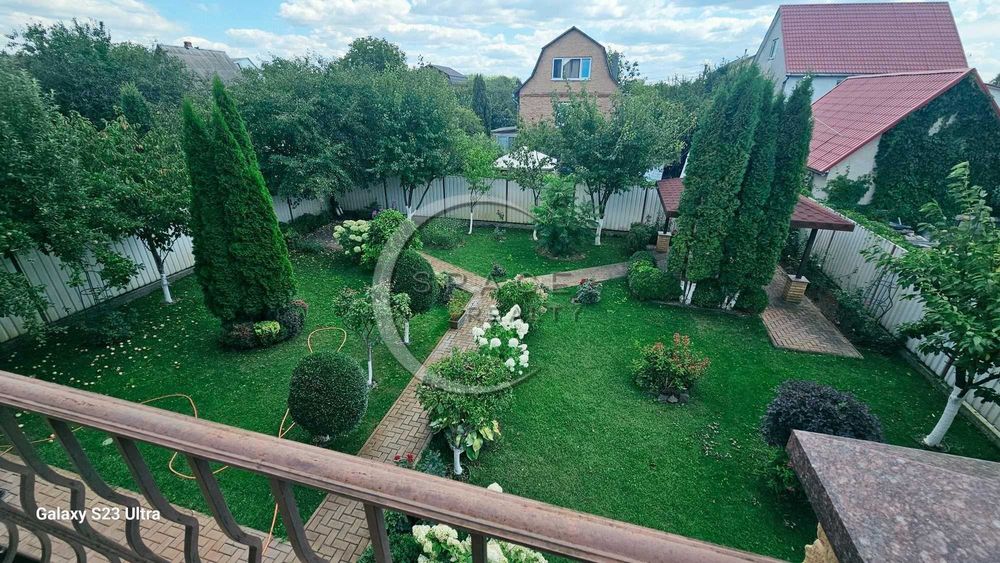 Оренда будинку 234 м² у селищі Проців 3 спальні сауна басейн більярдна