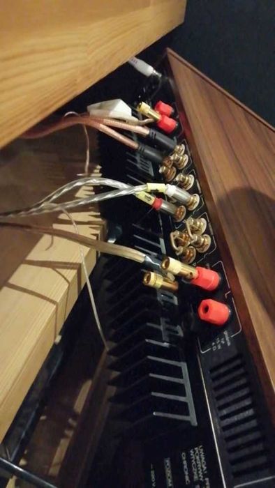 amplituner Radmor 5102 z 1981 roku