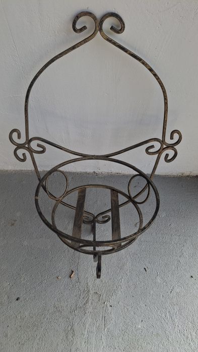 Kwietnik metalowy