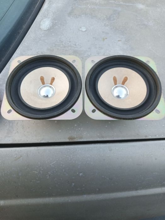 Динаміки іноземного виробника