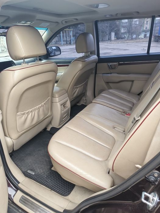 Прода́м hyundai santa fe 2,2008,2.7л.