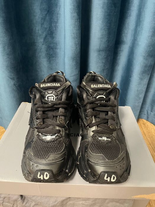 Balenciaga runner legit