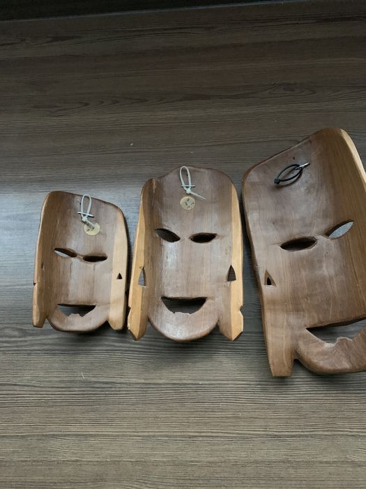 Maski z drewna 3sztuki.