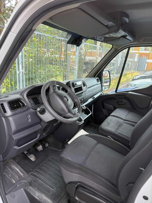 Wypożyczalnia aut, bus dostawczy Opel Movano Bez limitu kilometrów!