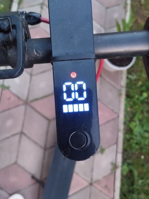 Продам електро самокат Crosser N9